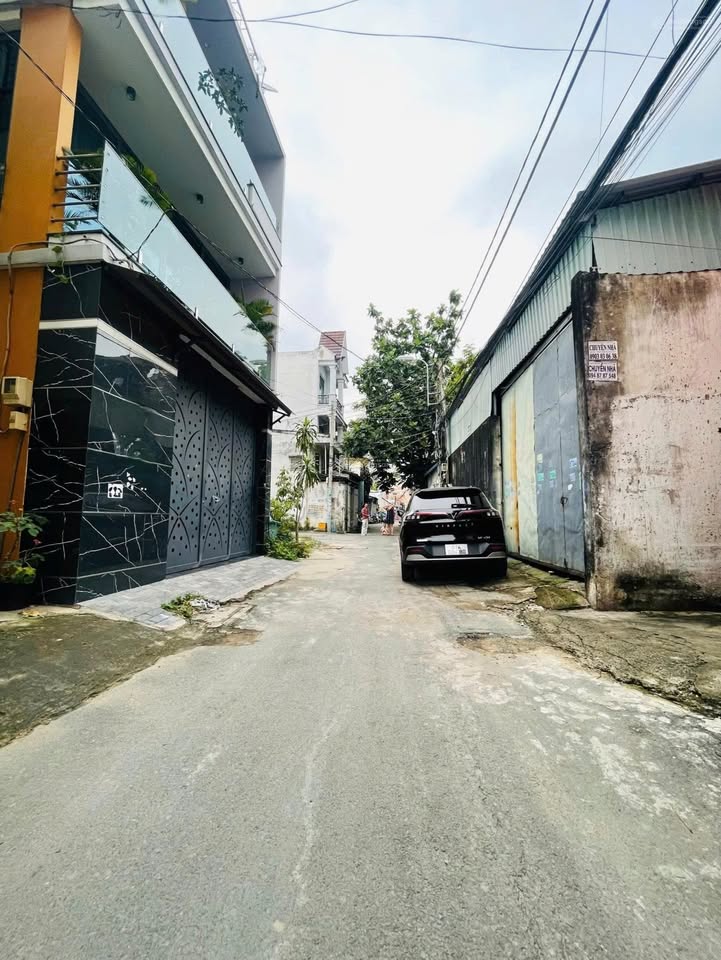 Đất nền 200m² tại Thủ Đức giá 15 tỷ - Đầu tư sinh lời ổn định!