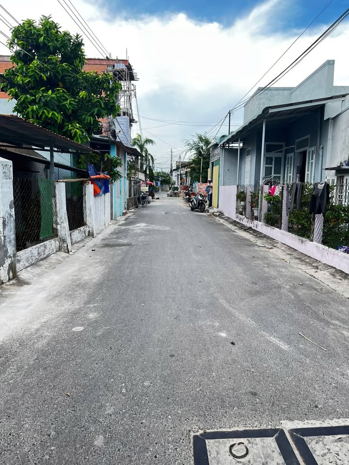 Nhà 2 mặt tiền đường Võ Văn Dũng, Phan Thiết 250m² giá 6.85 tỷ - Gần biển lý tưởng!