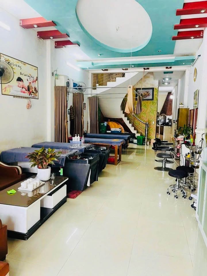 Nhà 3 tầng chính chủ bán gấp tại Trần Hưng Đạo, 99m² giá chỉ 5 tỷ - Đầu tư sinh lời!