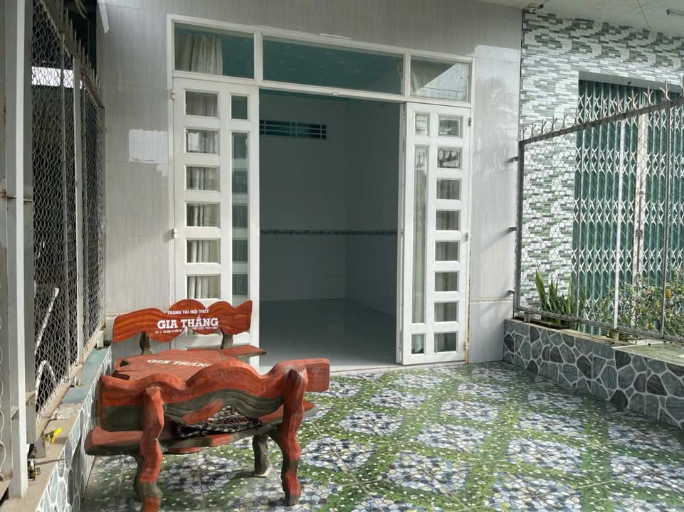 Nhà mặt tiền Lê Thị Hồng Gấm 75m² giá 3 triệu - Đầu tư sinh lời nhanh chóng!