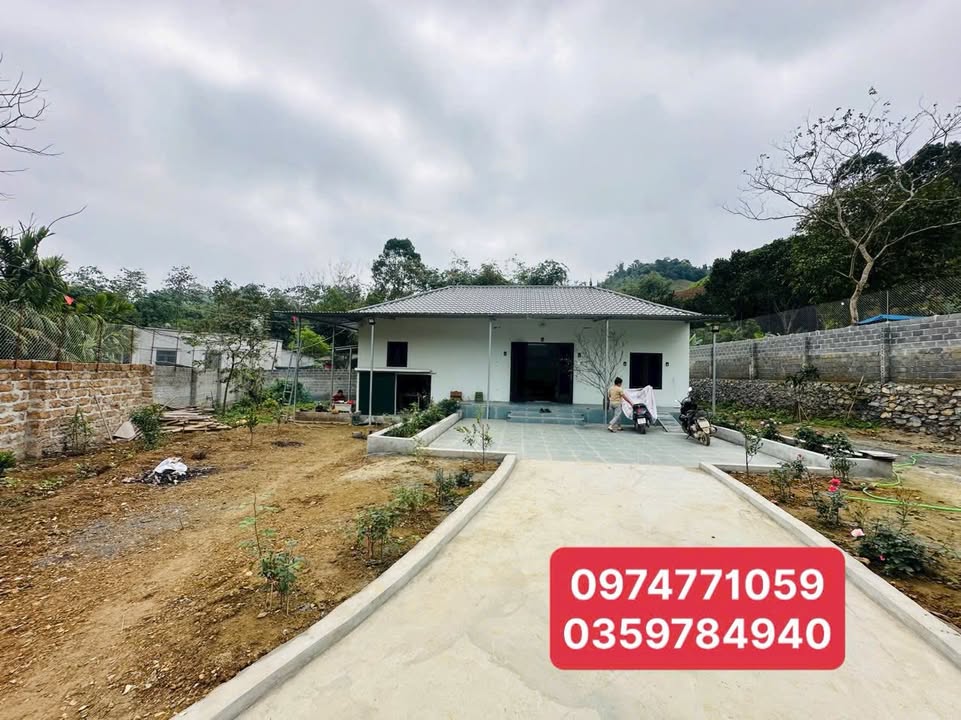 Bán gấp Farm nghỉ dưỡng Cao Dương, Lương Sơn 696m² - View đồi núi thoáng mát!