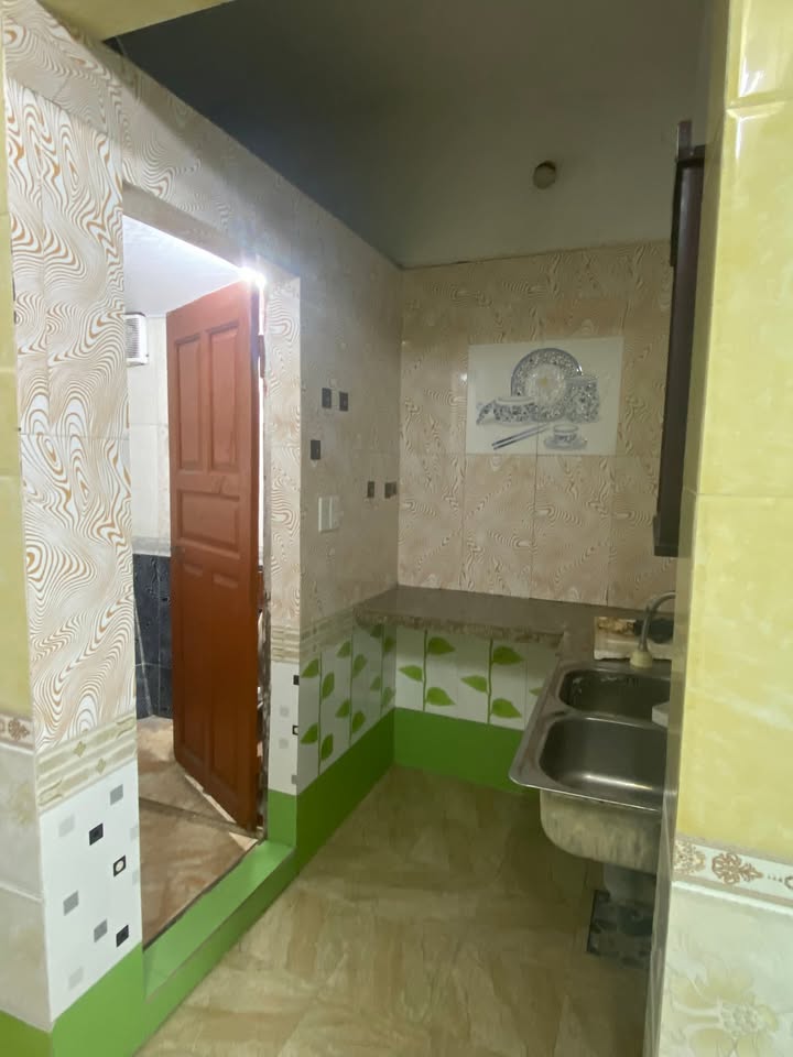 Phòng cho thuê tại phường Hà Lầm, Hạ Long 30m² giá 20 triệu - Điều kiện đầy đủ, an ninh tốt!