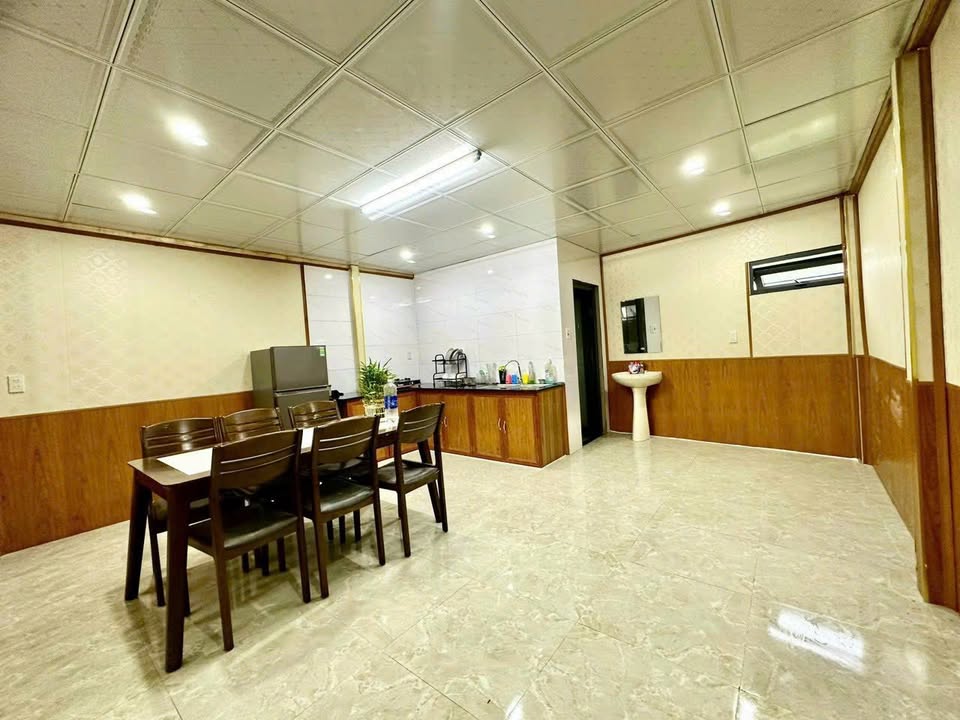 Nhà Hoàng Văn Thụ Đà Lạt 85m² giá 1.85 tỷ - Sân đậu ô tô 7 chỗ