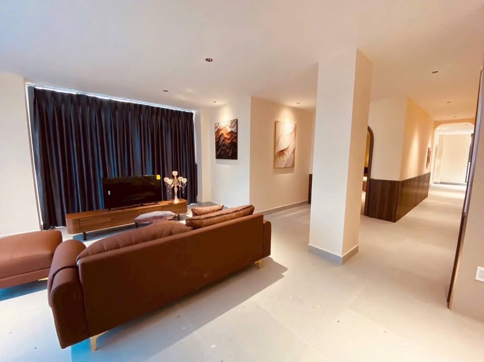 Căn hộ 2 phòng ngủ 220m² quận Bình Thạnh giá 25 triệu - Sẵn sàng vào ở!