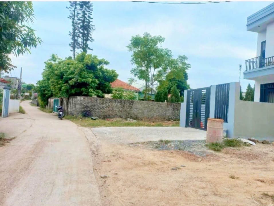 Đất nền đẹp tại ngõ 64 Bãi Dài, Uông Bí 109m² giá chỉ 1.3 tỷ - Cơ hội đầu tư!