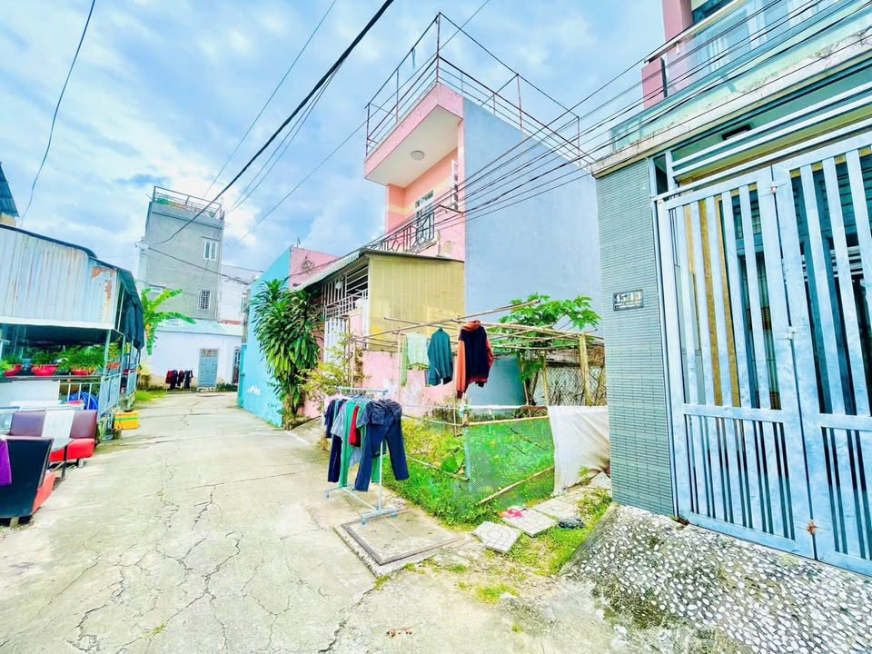 Nhà 1 trệt 1 lầu đường Lò Lu, quận 9, 63.2m², giá 4.36 tỷ - Sổ hồng riêng chính chủ