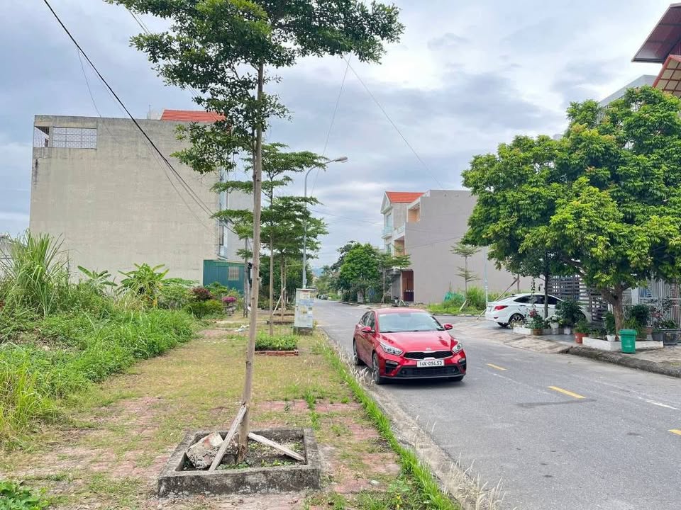 Đất nền khu đô thị Tây Cầu Trới, Hoành Bồ 125m² giá 2.5 tỷ - Đầu tư sinh lời!