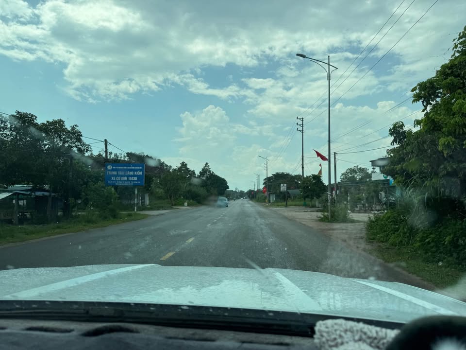 Đất nền tại Hải Yên, Móng Cái 107m² giá 600 triệu - Sổ đỏ chính chủ, xây dựng tự do!