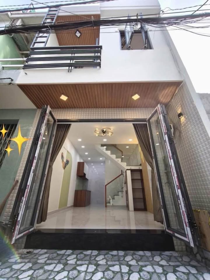 Nhà đẹp 2 tầng Trần Văn Quang, Tân Bình 26m² giá chỉ 3 tỷ - Sẵn sàng vào ở!