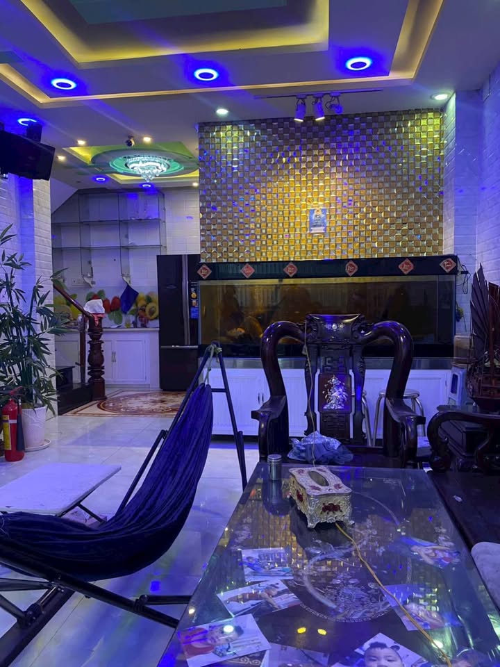 Nhà Hậu Giang Quận 6 52m² giá 8.7 tỷ - Nhà mới xây kiên cố, tặng nội thất!