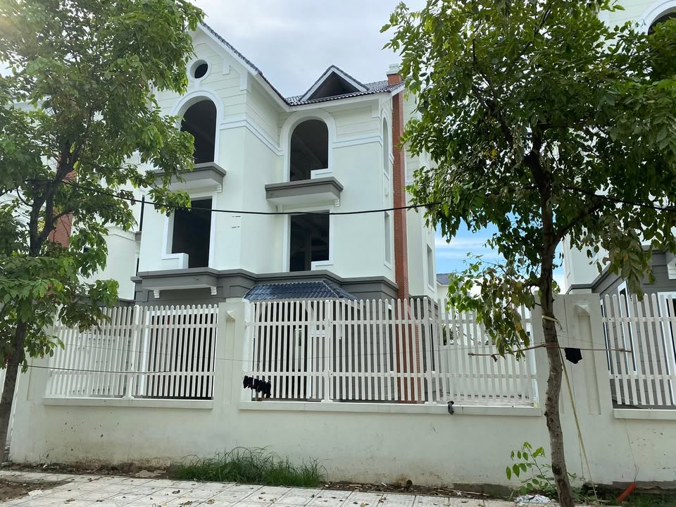 Biệt thự đơn lập Geleximco Hà Đông 320m² giá 10.24 tỷ - Vị trí đắc địa gần Aeon Mall