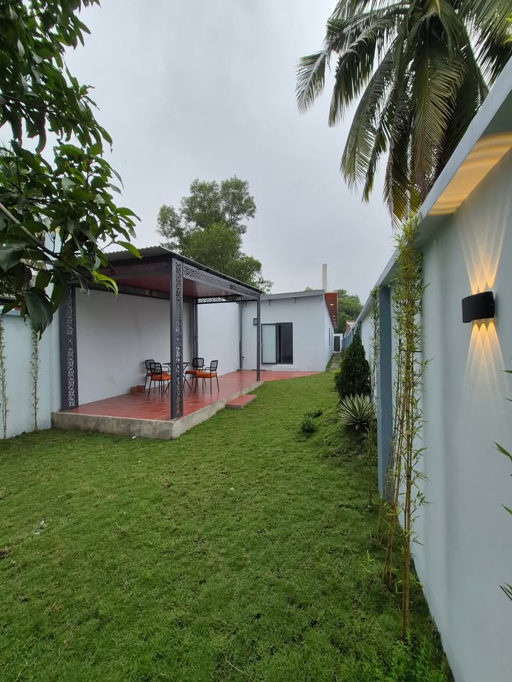 Nhà bán Hòa Thành Tây Ninh 300m² giá 1.85 tỷ - Vị trí đắc địa, sẵn sàng ở ngay!