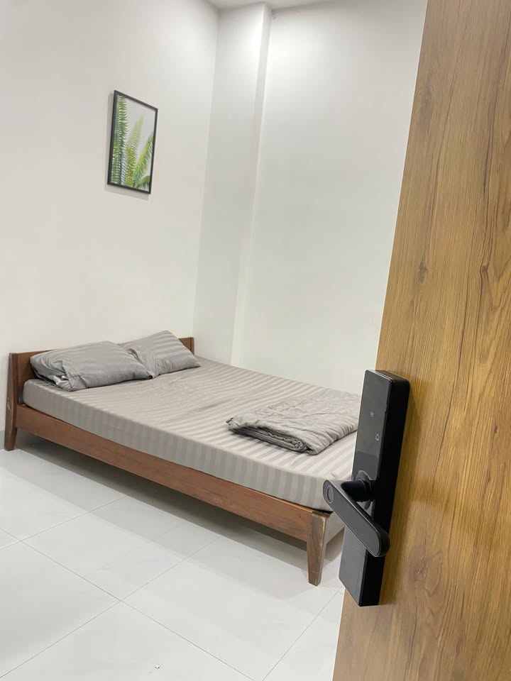 Phòng cho thuê Đa Mặn 8, Khuê Mỹ 15m² giá 3.7 triệu - Nội thất đầy đủ, gần chợ và siêu thị!
