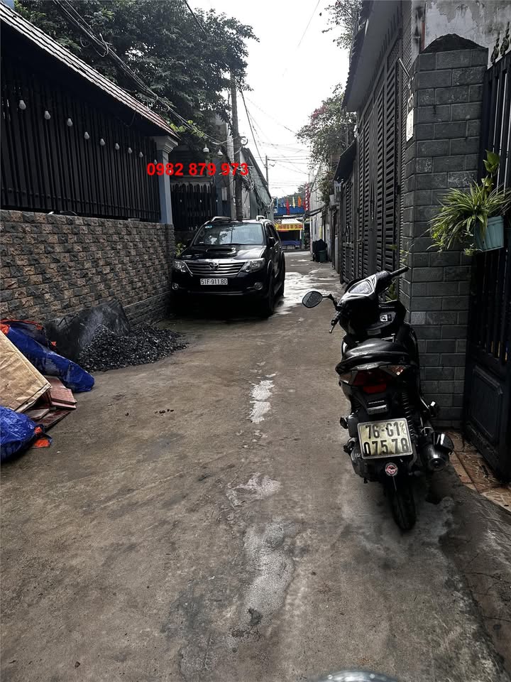 Nhà 2 tầng Hiệp Bình Chánh 83m² giá 5.5 tỷ - Hẻm ô tô thuận tiện