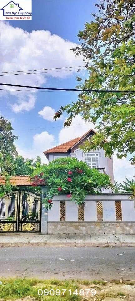 Biệt thự sân vườn mặt tiền Quốc lộ 13, Hiệp Bình Chánh 200m² - Giá hấp dẫn chỉ 13.2 tỷ!