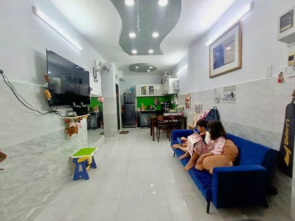 Nhà đẹp hẻm Ba Gác, phường 9, quận 8, 28.5m² giá 3.85 tỷ - Sổ hồng riêng, an ninh tốt!