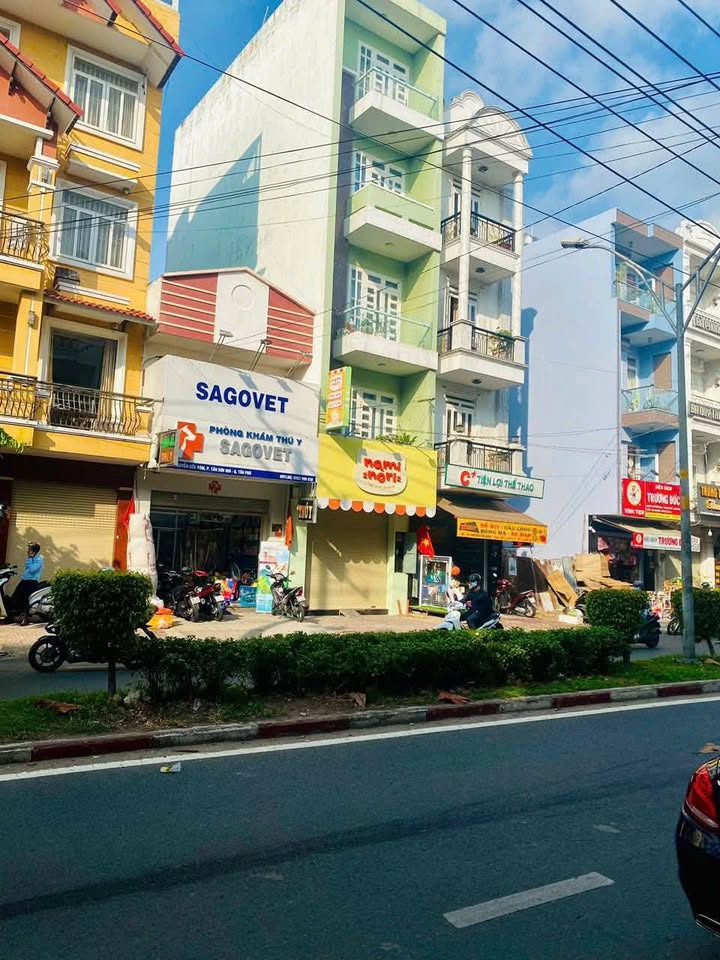 Nhà mặt tiền 149 Nguyễn Cửu Đàm, quận Tân Phú, 44.55m² giá 11.6 tỷ - Khu VIP an ninh!