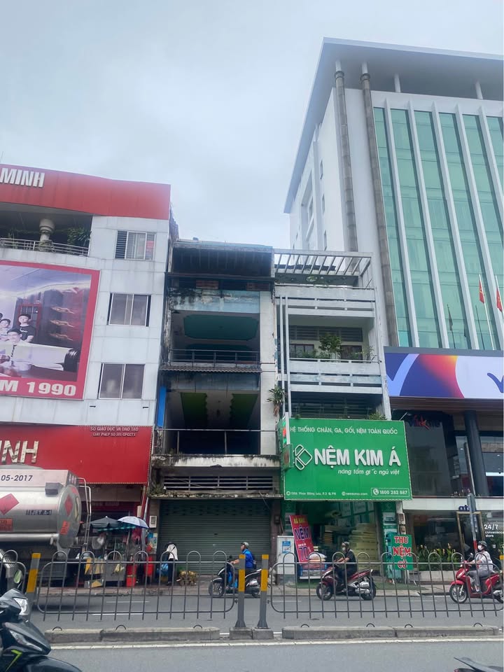 Nhà phố Phú Nhuận 145m² giá 38.5 tỷ - Mặt tiền kinh doanh đắc địa!