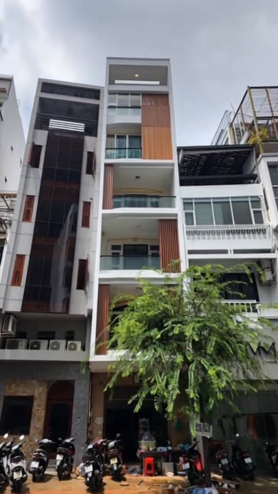 Nhà mặt tiền Đề Thám, Quận 1, 67m² giá 35 tỷ - Đầu tư sinh lời ngay!