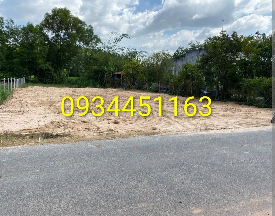 Mặt bằng kinh doanh cho thuê 400m² tại xã Phù Đổng, Gia Lâm - Vị trí đắc địa cho mọi loại hình kinh doanh!