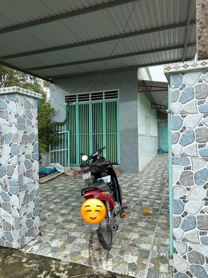 Nhà riêng Bình Đức Bến Lức 168m² giá 650 triệu - Gần sông Vàm Cỏ Đông!