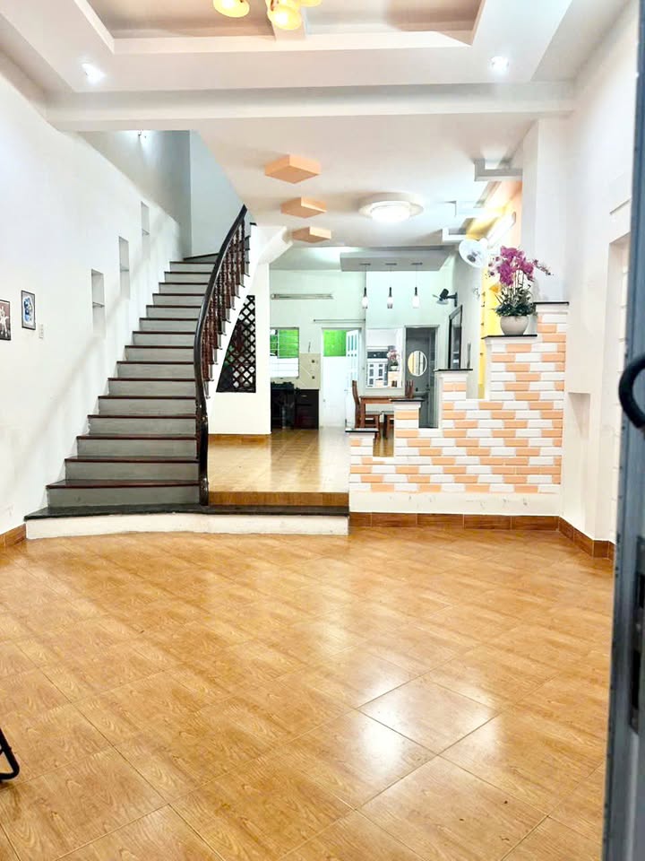 Nhà cho thuê hẻm ôtô Lạc Long Quân, P2, Vũng Tàu - Full nội thất, vào ở ngay!