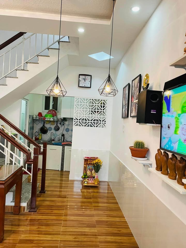 Nhà phố đường Cao Thắng, Đà Lạt 44m² giá 3.1 tỷ - Ô tô vào tận nhà!