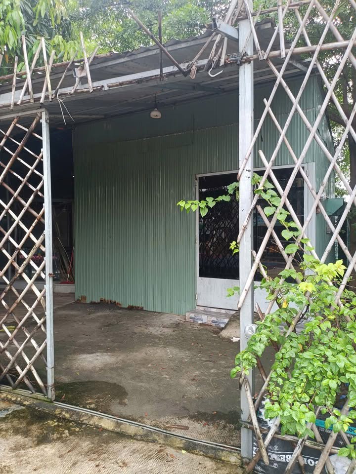 Nhà kho cho thuê Thạnh Xuân Q12 280m² giá 5.5 triệu - Đường xe tải thuận tiện