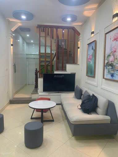 Nhà cho thuê Ngõ 79 Cầu Giấy 34m² giá 15 triệu - Vị trí sầm uất, phù hợp làm văn phòng!