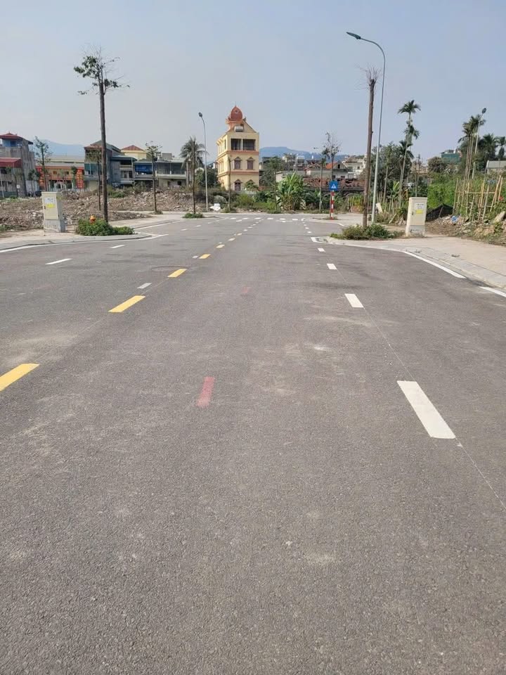 Đất nền Quang Trung, Uông Bí 168m² - Sổ đỏ chính chủ, giá thỏa thuận!