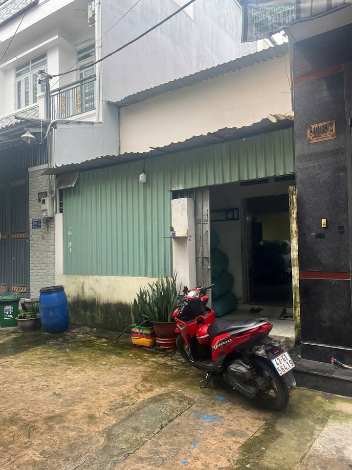 Bán đất hẻm 840 Hương Lộ 2, Tân Phú, 30m² giá 5.8 tỷ - Vị trí đẹp gần trung tâm!