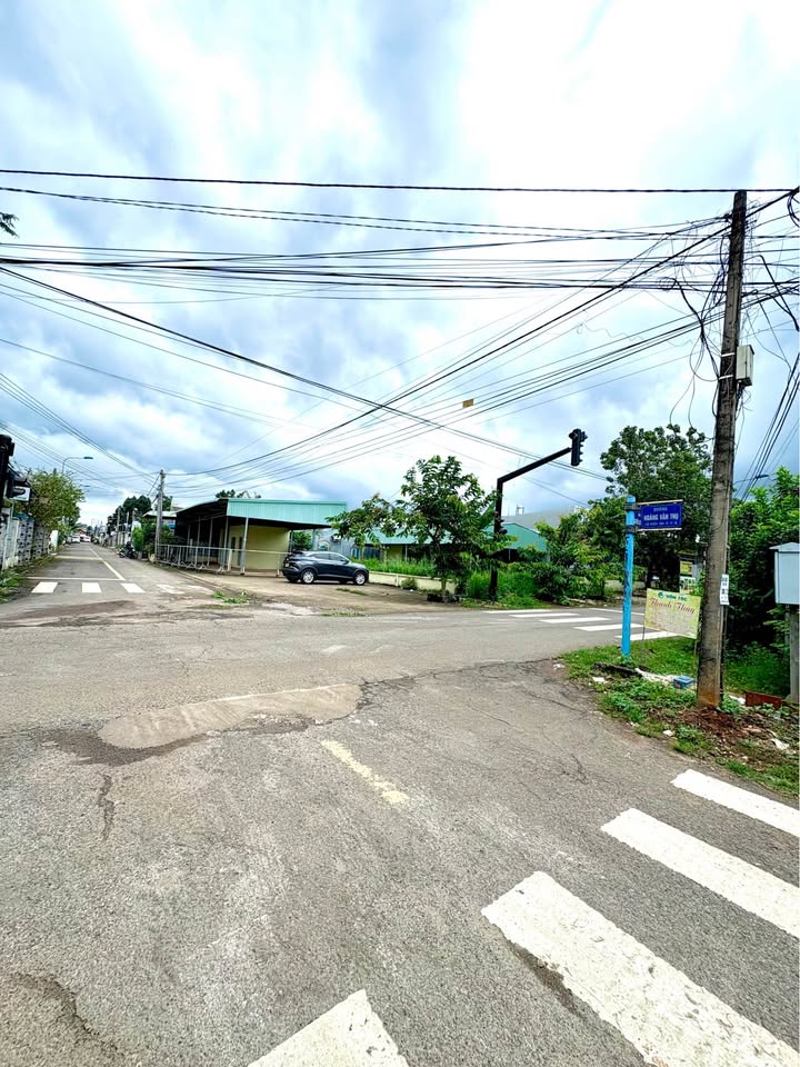 Đất nền 216m² Nguyễn Chí Thanh, Long Khánh giá 3 tỷ - Sổ hồng riêng, thổ cư 100%!