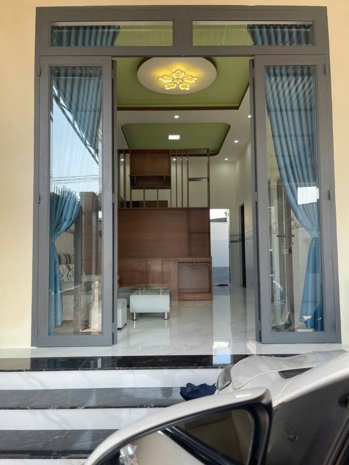 Nhà mới 100% tại Hẻm CMT8, Phường 3, Tây Ninh - Sẵn sàng vào ở chỉ với 1.9 tỷ!