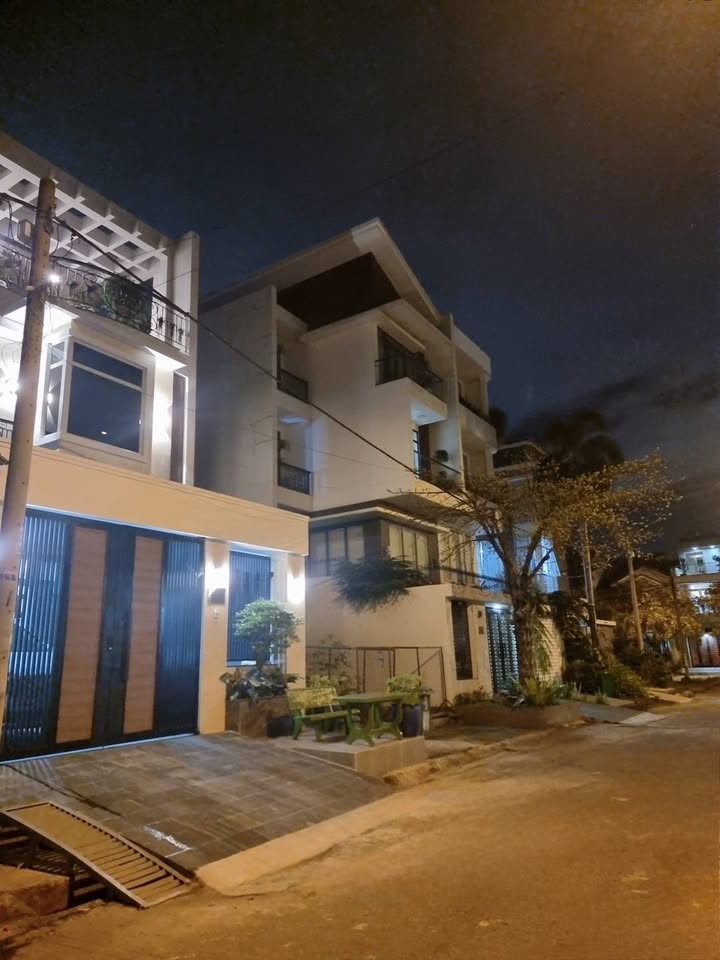 Lô đất đẹp 112m² tại KDC Phú Nhuận, Thủ Đức - Giá chỉ 13.99 tỷ, cơ hội đầu tư tuyệt vời!