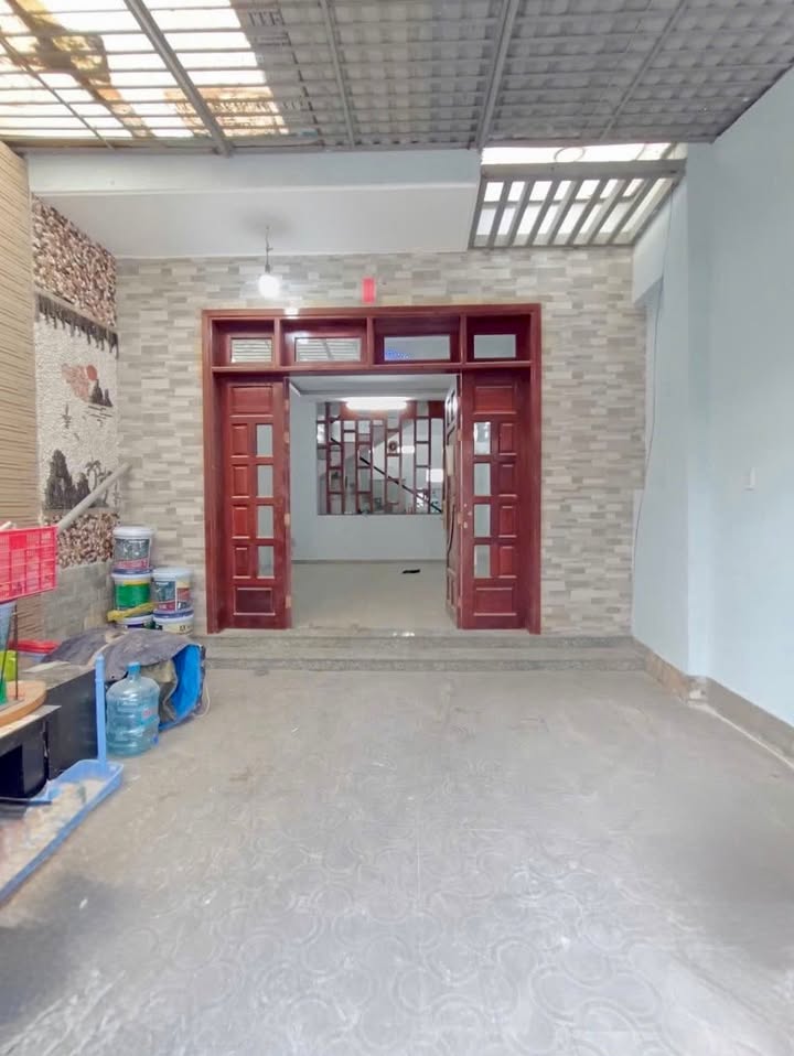 Nhà 3 tầng hẻm xe hơi Linh Tây 81m² giá 6.9 tỷ - Dòng tiền ổn định 12 triệu/tháng!