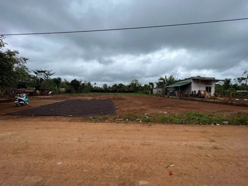 Đất nền liền kề Ea Knuếc 360m² giá chỉ 600 triệu - Cơ hội đầu tư sinh lời!