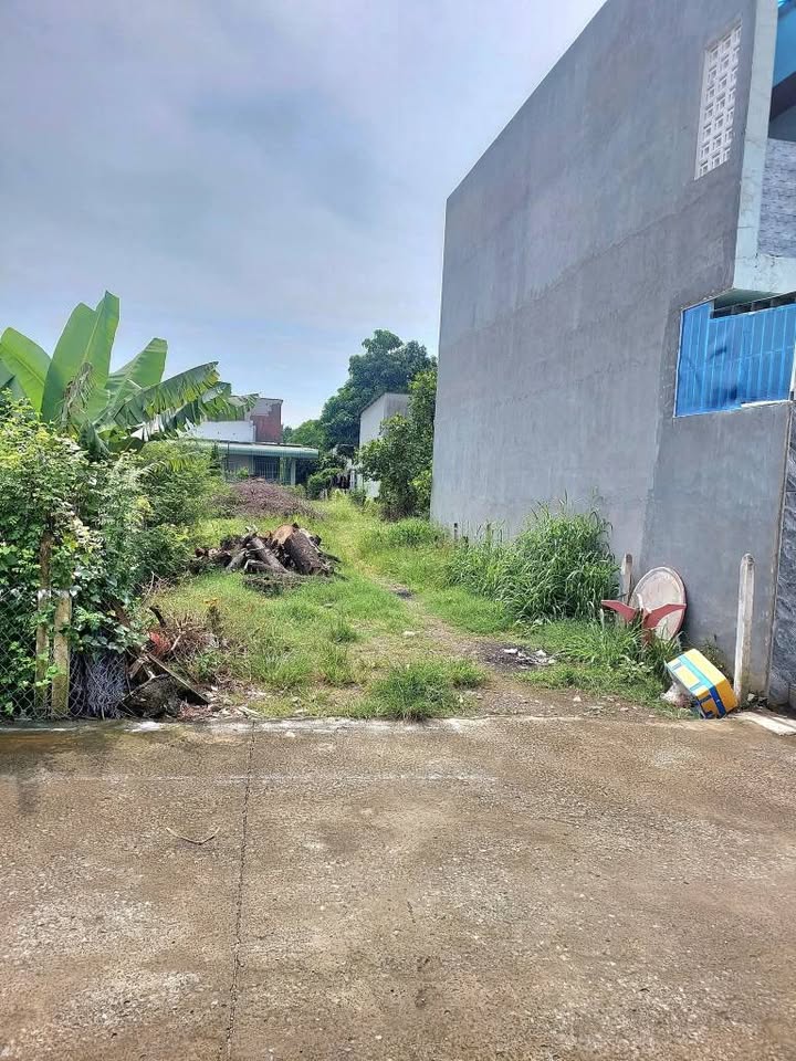 Đất nền 205m² Thủ Đức giá chỉ 6.1 tỷ - Hẻm ô tô, vị trí đắc địa!