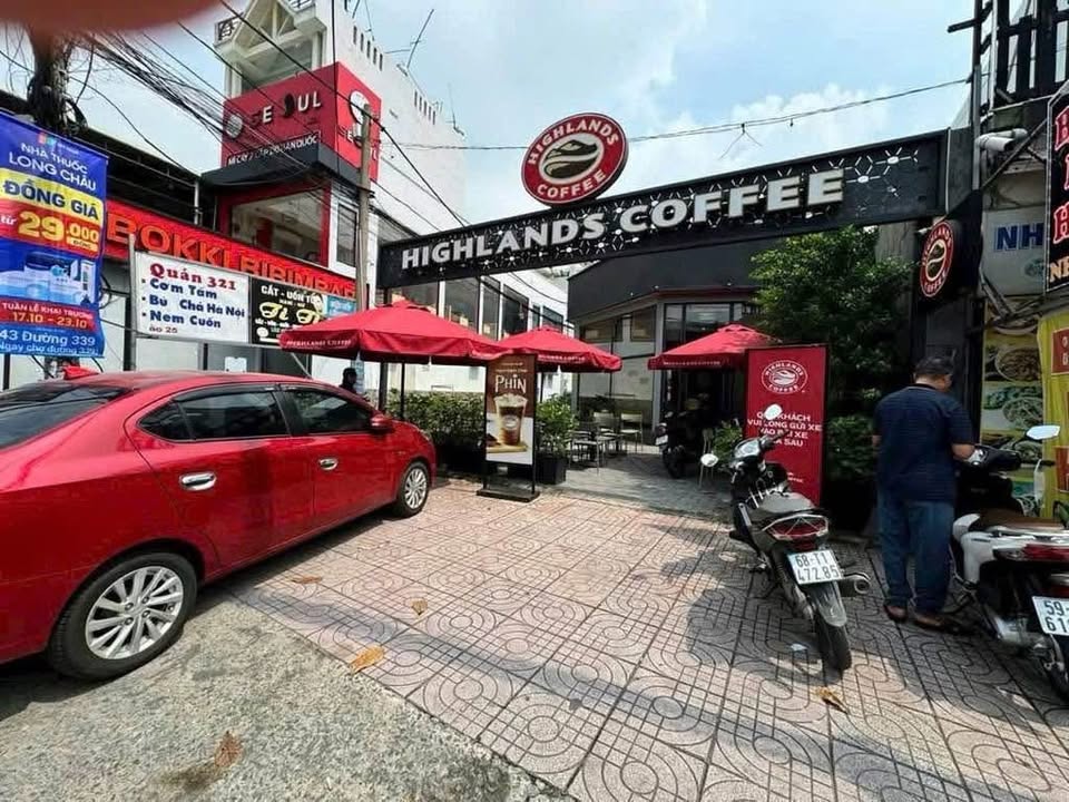 Bán FrontHouse Đỗ Xuân Hợp, Quận 9, 320m² giá 71 tỷ - Mặt tiền kinh doanh sầm uất!