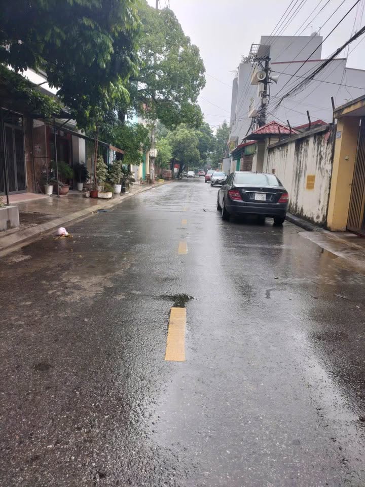 Nhà 2 tầng mặt đường Lê Phụng Hiểu, Bắc Ninh 68m² - Nhà mới, giá tốt thương lượng!