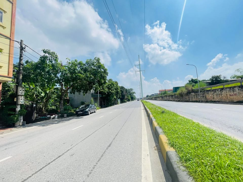 Đất mặt đường Nguyệt Cư, Tiên Cát 54.7m² giá 2 tỷ - Vị trí trung tâm thuận tiện!