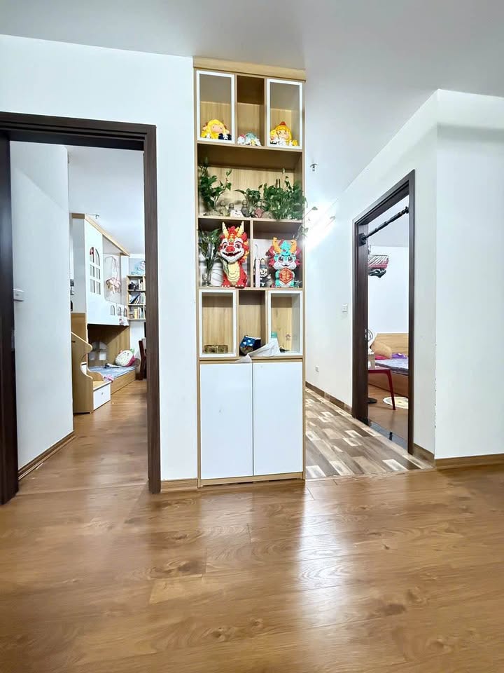 Căn hộ chung cư Bạch Đằng 57m² giá 1.4 tỷ - Nội thất đầy đủ, vị trí trung tâm!