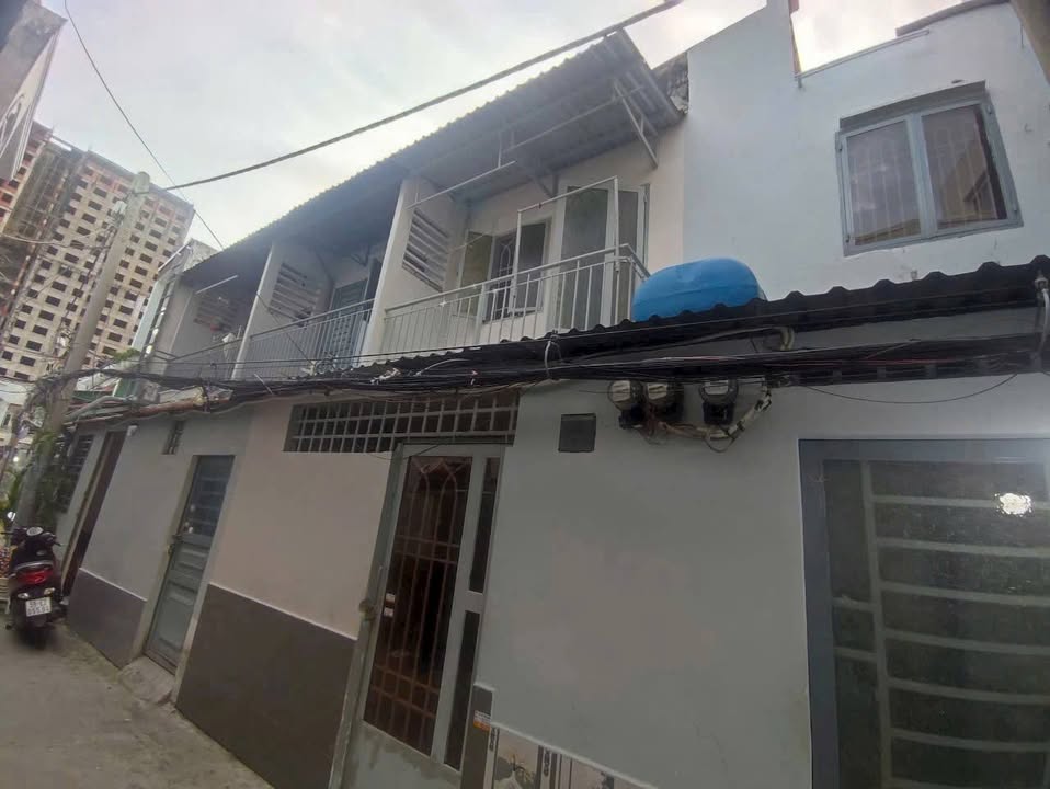 Nhà nguyên căn cho thuê tại hẻm 1283 Huỳnh Tấn Phát, Quận 7 - Giá 4 triệu/tháng, vào ở ngay!