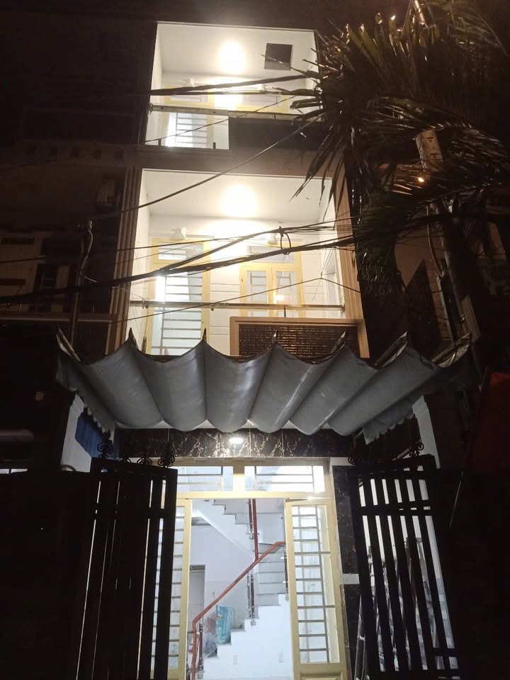 Nhà cho thuê Lê Văn Lương, Nhà Bè 43m² giá 7.5 triệu - Hẻm xe hơi, tiện nghi đầy đủ!