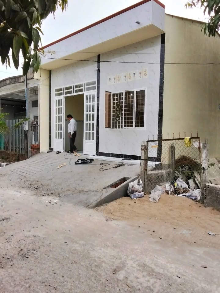 Nhà cấp 4 Cái Răng 60m² giá 1.1 tỷ - Gần chợ Cái Chanh!