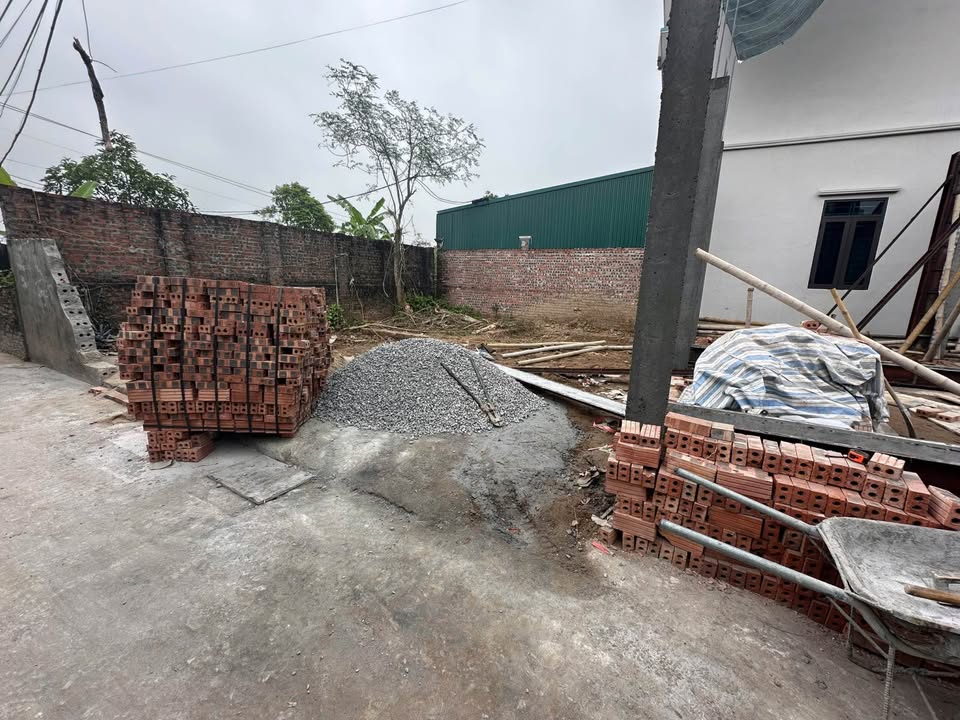 Đất liền kề Vũ Chính 37m² giá 600 triệu - Ngõ ô tô thông thoáng cho xây dựng