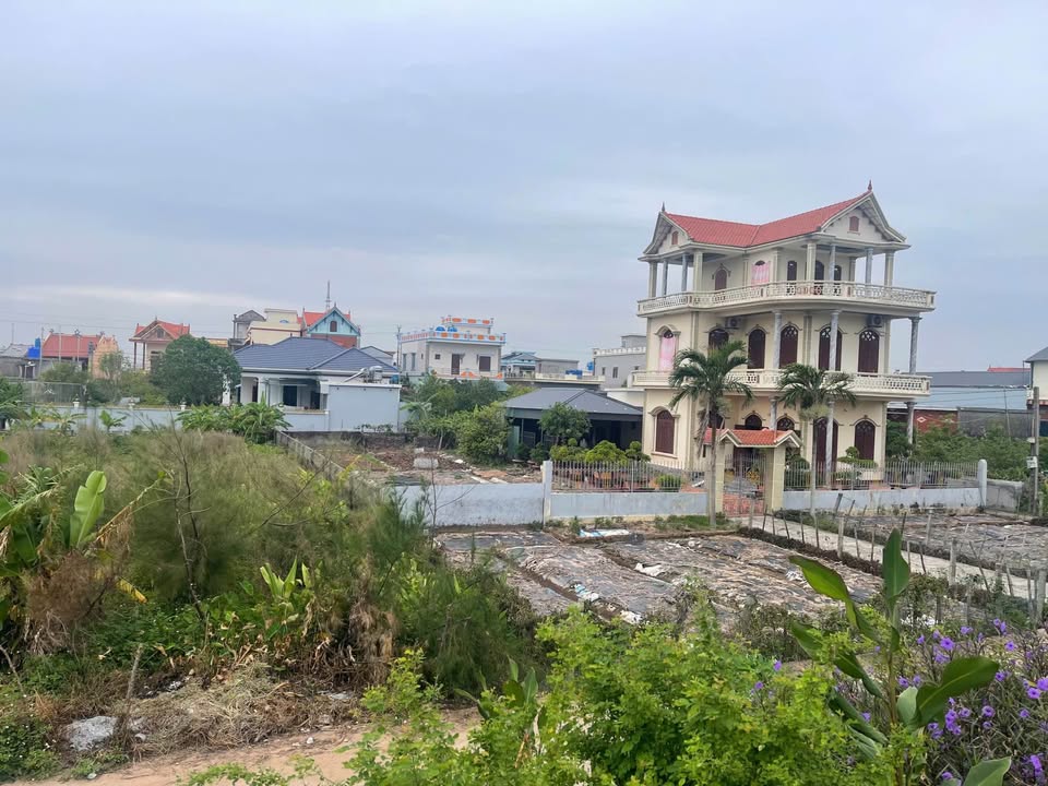 Đất nền Nam Thịnh Tiền Hải 126m² giá 1 tỷ - Mặt tiền 5m gần biển!