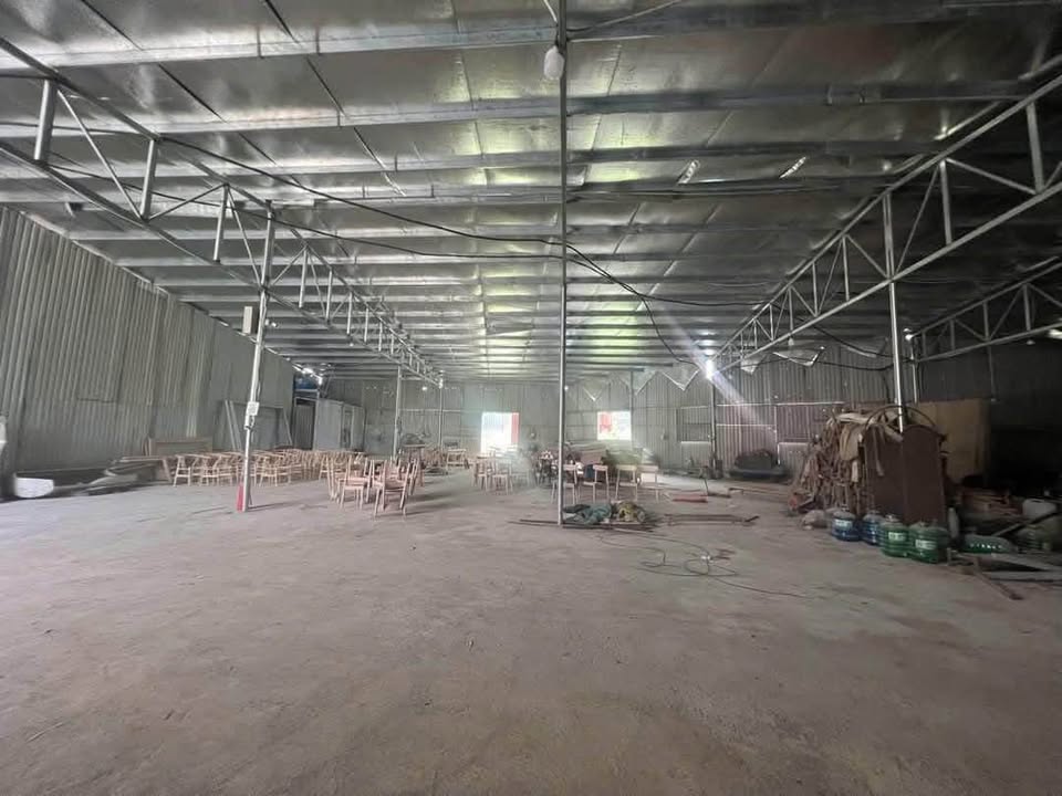 Kho cho thuê mặt tiền Hoàng Văn Thái, Liên Chiểu 400m² giá chỉ 18 triệu/tháng - Sẵn điện 3 pha!