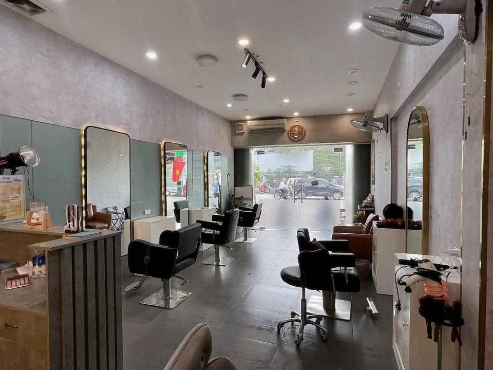 Bán nhà mặt phố Trần Nhật Duật, Hoàn Kiếm 82m² giá 65 tỷ - Kinh doanh đỉnh cao!