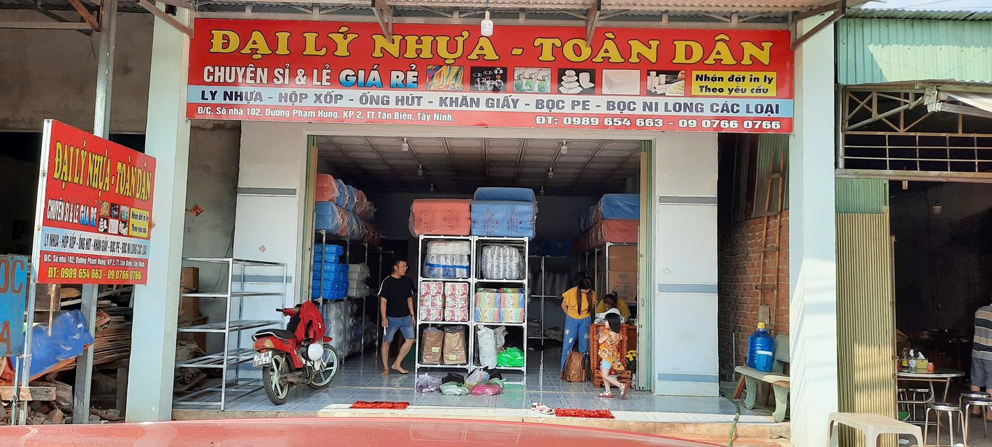 Cho thuê quán đồ nhựa 162m² tại 102 Phạm Hùng, Tân Biên - Mặt tiền đường lớn, thuận lợi kinh doanh!