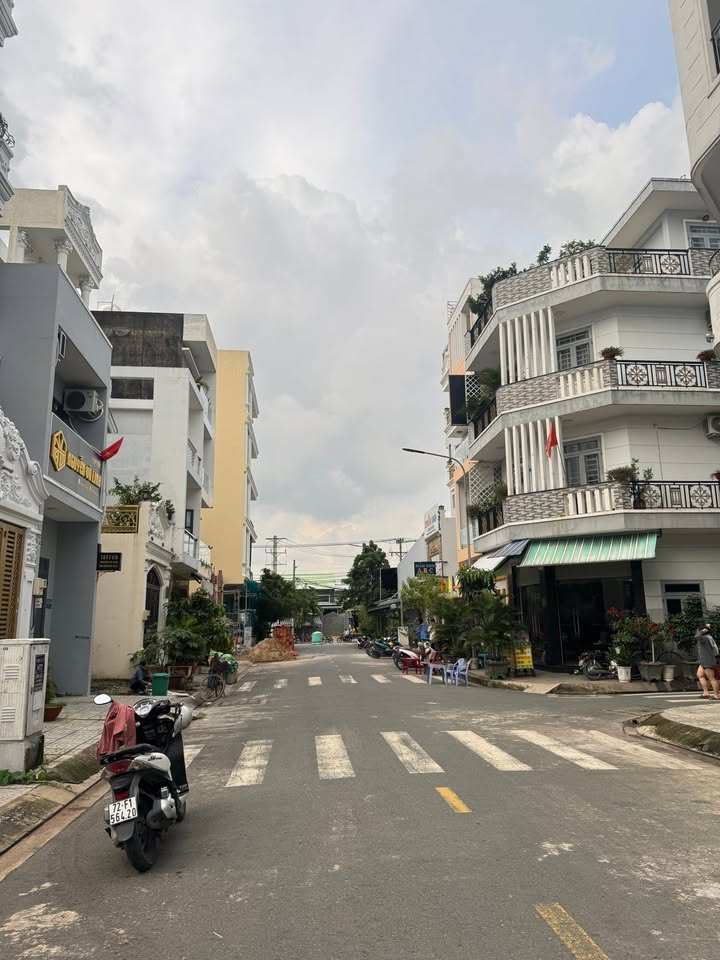 Đất nền khu phân lô cao tầng Tây Lân, Bình Tân 80m² giá chỉ 5 tỷ - Cơ hội đầu tư tuyệt vời!